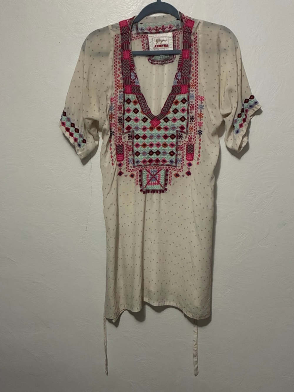 Johnny Was Cream Tunic with Pink and Mint Embroidery Tie Waist 100% Silk small